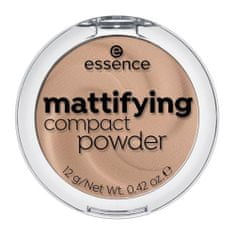 Essence Mattifying Compact Powder mat kompaktni puder 12 g Odtenek 02 soft beige