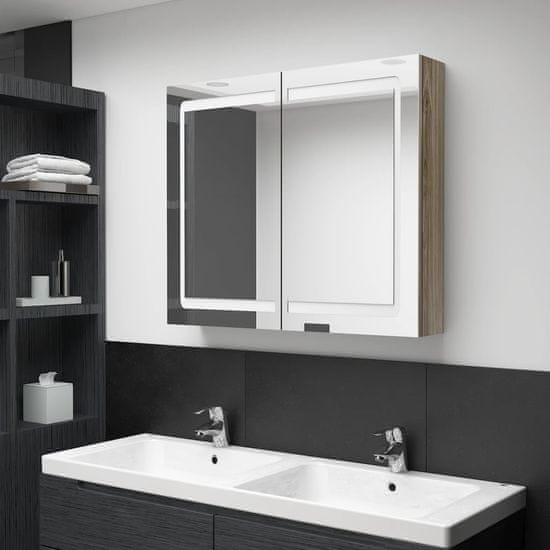 Greatstore LED kopalniška omarica z ogledalom hrast 80x12x68 cm