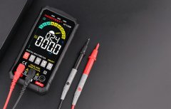 Habotest Univerzalni barvni LCD digitalni multimeter HT126B + LED svetilka