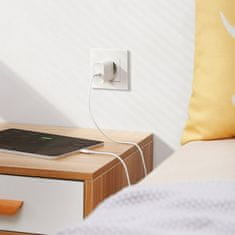 Ugreen Hitri omrežni polnilnik USB-C Power Delivery 30 W Quick Charge 4.0 bel