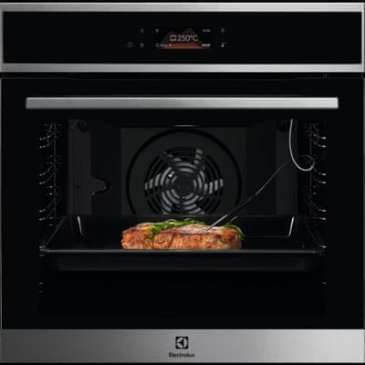  Electrolux EOE8P39WX vgradna pečica 