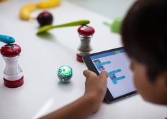 Sphero EDU Mini Activity, robotska igrača, 16 paketov