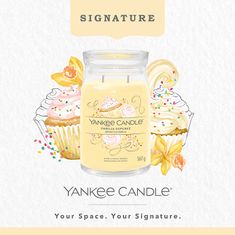Yankee Candle Dišeča sveča Podpis v steklu velika Vanilla Cupcake 567 g