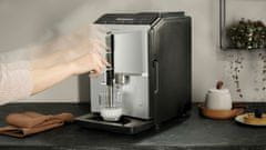 Siemens EQ300 popolnoma avtomatski kavni aparat (TF303E01)