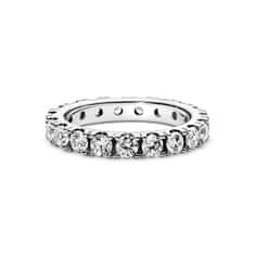 Pandora Bleščeč srebrn prstan s prozornimi kristali Eternity 190050C01 (Obseg 60 mm)