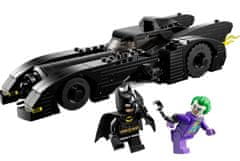LEGO DC Batman 76224 Batman vs. Joker: Lov v Batmobilu