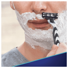 Gillette rezervne glave za britje Mach3, 8 kosov + gel za britje Sensitive gel, 200 ml