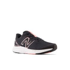 New Balance Čevlji črna 38.5 EU GPARIRB4