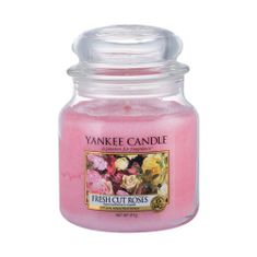 Yankee Candle Fresh Cut Roses 411 g dišeča svečka