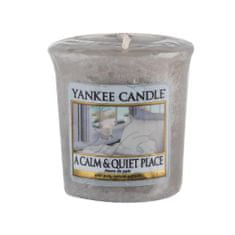 Yankee Candle A Calm & Quiet Place 49 g dišeča svečka
