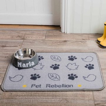 PET REBELLION Dinner Mate Country sprehod Rug pod skledo 40x60cm