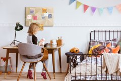 tulup.si Plošča iz plute Trikotni abstrakcija 60x40 cm Barvne zatiči