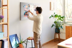 tulup.si Plošča iz plute Trikotni abstrakcija 100x70 cm Barvne zatiči