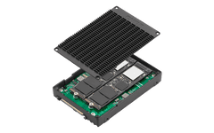 Qnap Adapter QDA-U2MP (2x M.2 PCIe NVMe SSD reže v 2,5" U.2 PCIe NVMe SSD okvirju)