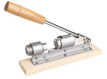 Ruhhy Orehova figurica na stojalu