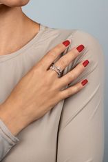 Brilio Silver Čudovit srebrn prstan z zvezdicami RI095W (Obseg 56 mm)