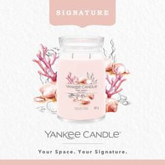 Yankee Candle Dišeča sveča Podpis v steklu velika Pink Sands 567 g