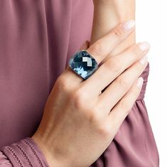 Swarovski Masivni prstan Nirvana 547437 z modrim kristalom (Obseg 52 mm)