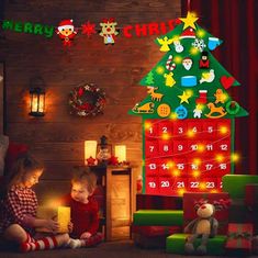 Netscroll Božično drevo iz filca s koledarjem + 24 okraskov, darila, ideja za darilo, darila za najmlajše, AdventTree
