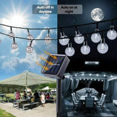 Netscroll Veriga 50 svetlobnih kristalnih solarnih zunanjih retro LED lučk, veriga svetlobnih LED lučk, vodoodporne solarne svetilke, popolne za drevo, teraso ali božično dekoracijo, BulbLights