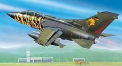 Revell maketa-miniatura Tornado ECR • maketa-miniatura 1:144 novodobna letala • Level 3