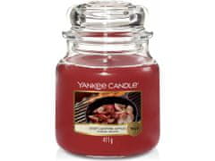Yankee Candle Klasična dišeča sveča v srednjem steklenem ohišju Crisp Campfire Apples 411 g
