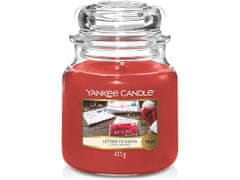 Yankee Candle Klasična dišeča sveča v srednjem steklenem ohišju Letters To Santa 411 g