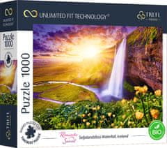 Trefl Puzzle UFT Romantic Sunset: Seljalandsfoss slapovi, Islandija 1000 kosov