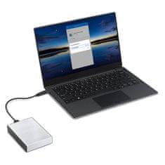 Seagate Onetouch zunanji disk, 2 TB, srebrna (STKY2000401)