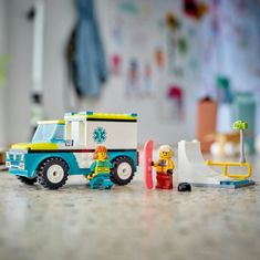 LEGO City 60403 reševalno vozilo in deskar na snegu