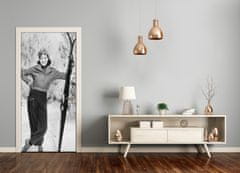 tulup.si Tapete na vratih Ženska s smučmi 75x205 cm