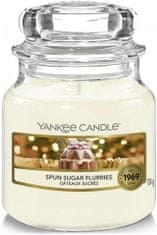 Yankee Candle Klasična Dišeča sveča v kozarcu majhna Spun Sugar Flurries 104 g