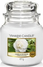 Yankee Candle Classic Dišeča sveča v steklenem tulcu Camellia Blossom
