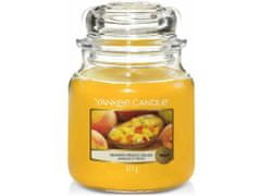 Yankee Candle Klasična Dišeča sveča v srednjem steklenem tulcu Mango Peach Salsa