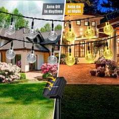 Netscroll Veriga 50 svetlobnih kristalnih solarnih zunanjih retro LED lučk, veriga svetlobnih LED lučk, vodoodporne solarne svetilke, popolne za drevo, teraso ali božično dekoracijo, BulbLights