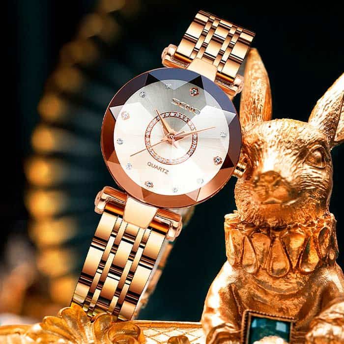 Netscroll Elegantna ženska ura, ženska zapestna ura z klasičnim analognim sistemom, nerjaveče jeklo, vodooporna ženska ura, elegantni dizajn, primeren za vse priložnosti, PremiumWatch