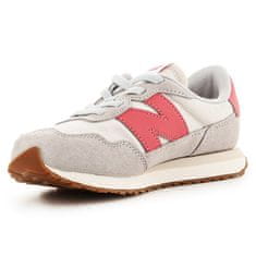 New Balance Čevlji 32.5 EU 237