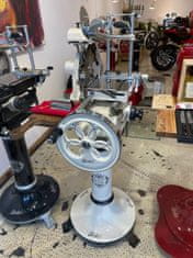 BERKEL Ročni rezalnik Flywheel VOLANO B2 NEW Metalno Bel s podstavkom Ferrari Fuji White - UNIKAT