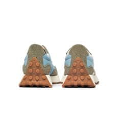 New Balance Čevlji 41.5 EU 327