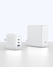 Innostyle INNOSTYLE MINI CUBE ZMOGLJIV HITRI POLNILEC GAN TRAVEL EU US UK AU 3X USB USB-C 65W BELA