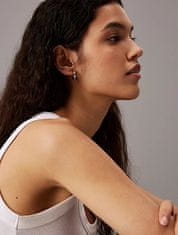 Calvin Klein Elegantni jekleni obročasti uhani Essential 35000518