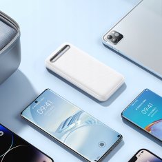Mcdodo MCDODO POWERBANK 10000MAH Z ZASLONOM 3X USB USB-C 22,5W + USB-C KABEL