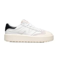 New Balance Čevlji 41.5 EU 302