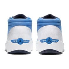 Nike Čevlji košarkaška obutev bela 44 EU Air Jordan Team Showcase