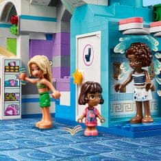 LEGO Friends 42630 Hotel v mestu Heartlake