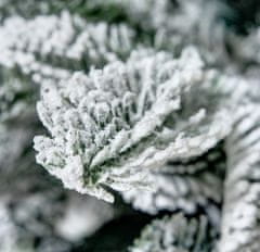 LAALU.cz Okrašeno umetno božično drevo s 85 okraski SILVER CHRISTMAS 240 cm drevo s stojalom in božičnimi okraski