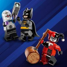 LEGO DC Batman Batman in Batmobil proti Harley Quinn in Mr. Freeze (76274)