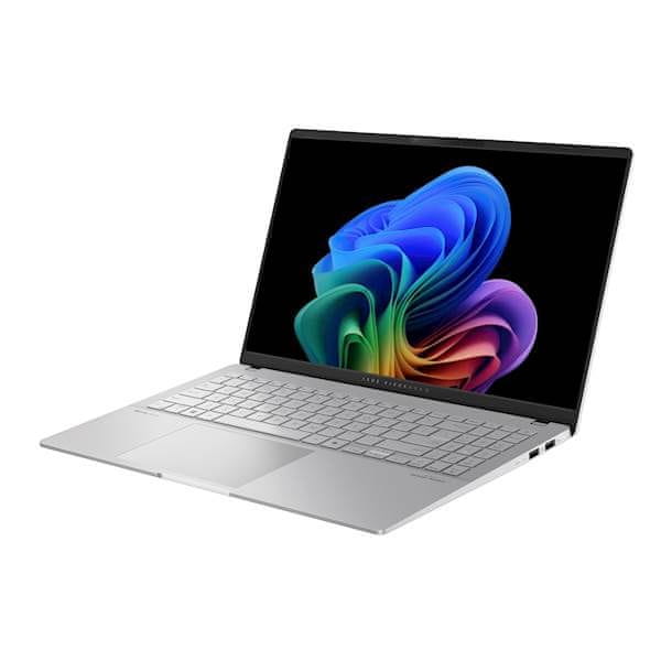 Bliskovito hiter SSD in večopravilnost