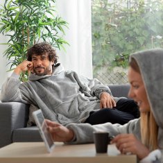 InnovaGoods Prevelika odeja za jopico s podlogo iz flisa Swug InnovaGoods 
