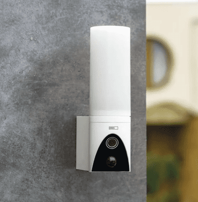  Emos GoSmart H4064 vrtljiva kamera in svetilo IP-310 TORCH, z Wi-Fi, bela